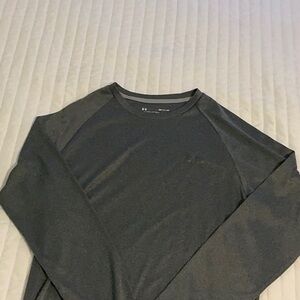 Under Armour Gray Long Sleeve Tee with Raglan Sleeves